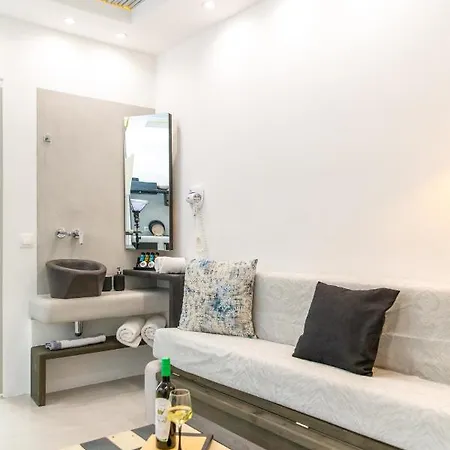 Apartment Sweet Emelia Luxury Suites Naxos City